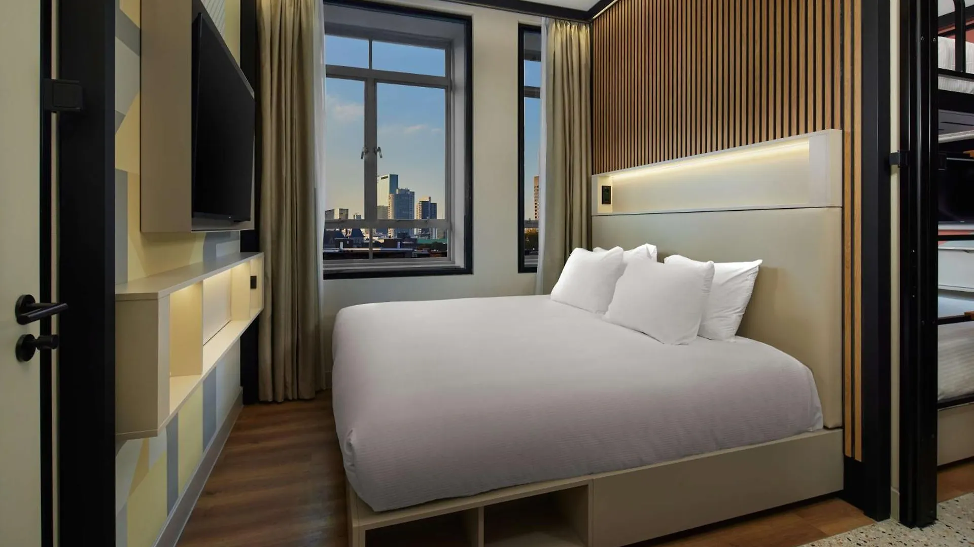 Motto By Hilton Rotterdam Blaak Hotell